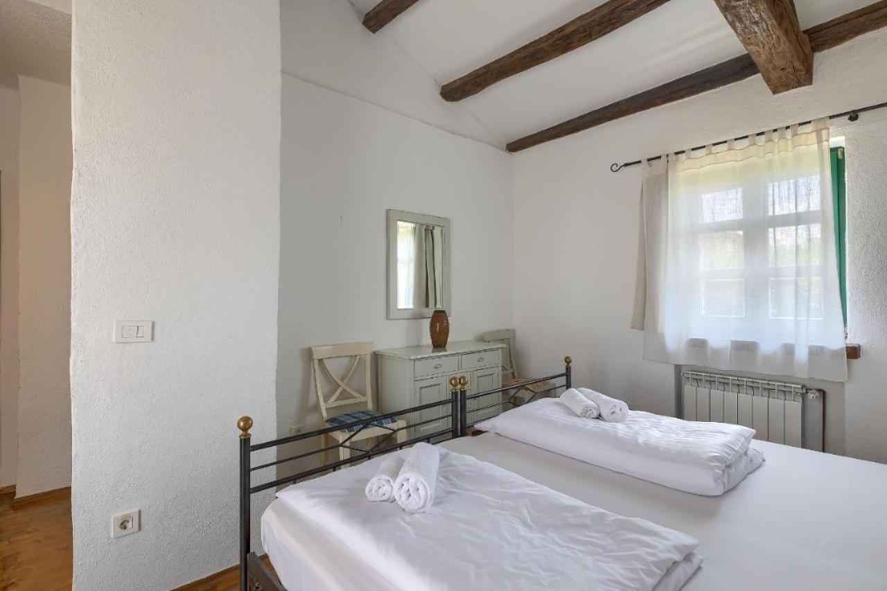 Villa Leopoldo By Istrian Country Houses Barat  Exterior photo