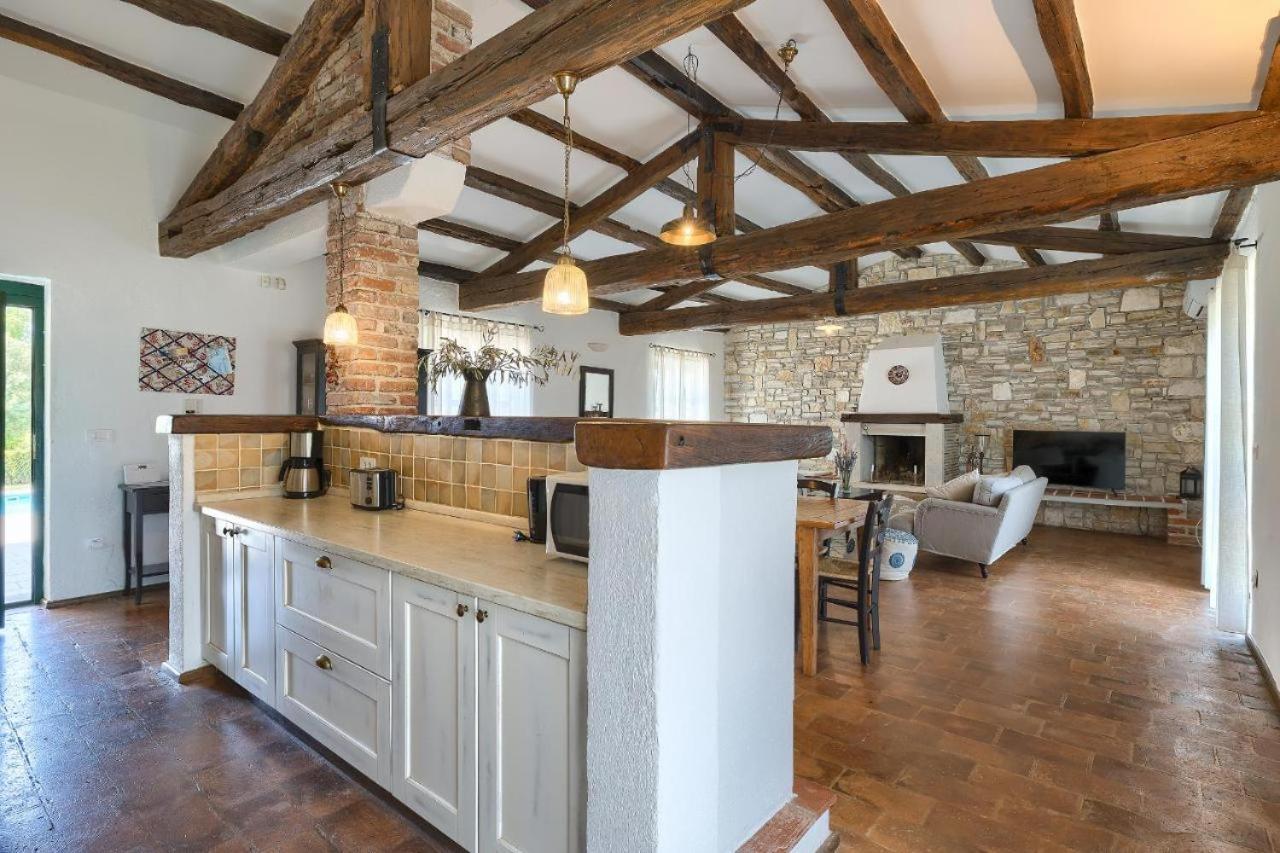 Villa Leopoldo By Istrian Country Houses Barat  Exterior photo