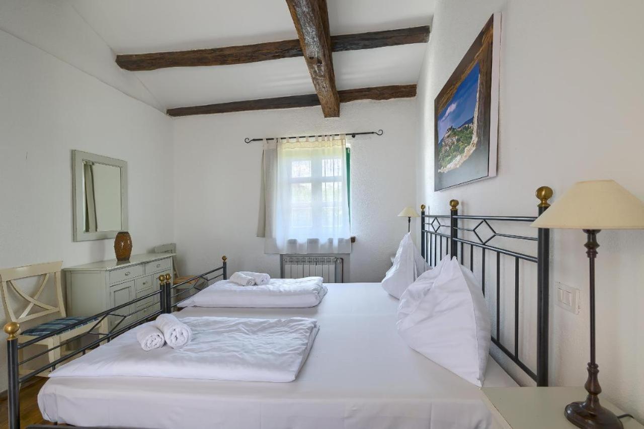 Villa Leopoldo By Istrian Country Houses Barat  Exterior photo